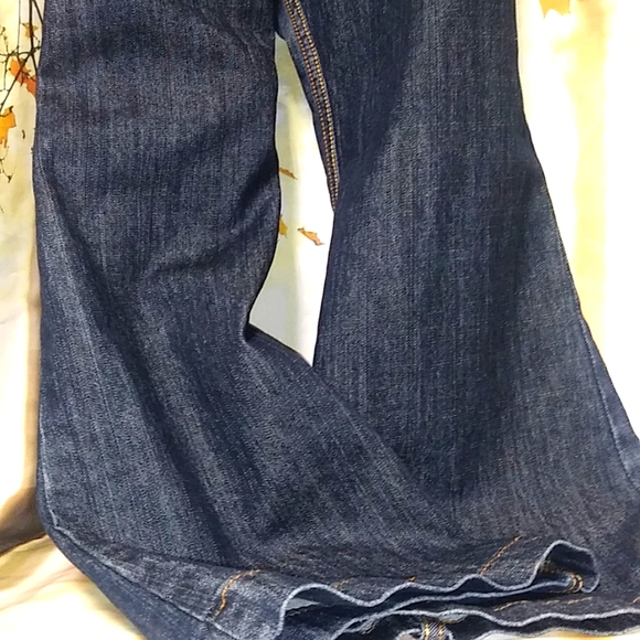 MUDD Jeans - Picture 5 of 5